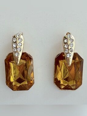 🚨3 for $15🚨 Gold-Tone Amber Colored Crystal Drop Post Back Earrings